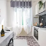 Apartment Melody's House Como