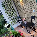 Melody's House Apartment Como